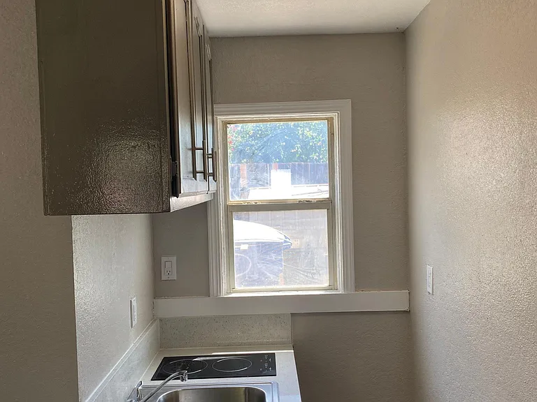 1165 Huff St #C — Photo 5