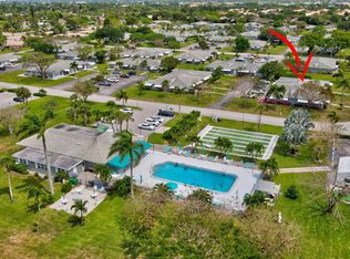 805 South Dr APT D, Delray Beach, FL 33445