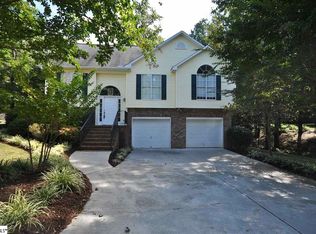 15 Montford Ct, Travelers Rest, SC 29690