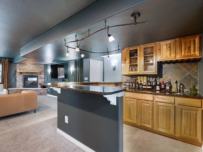 1411 Fieldwood Ct — Photo 45