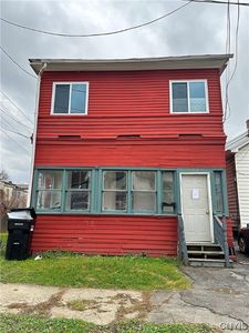 122 Wayne St, Syracuse, NY, 13203