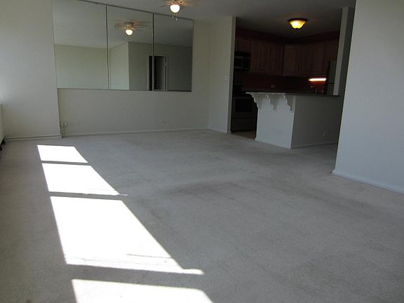 3rd image of 3550 N Lake Shore Dr Floor 26