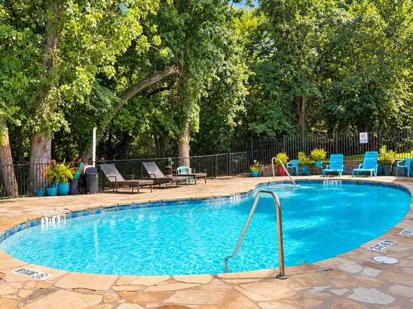 8545 Midpark Rd, Dallas, TX