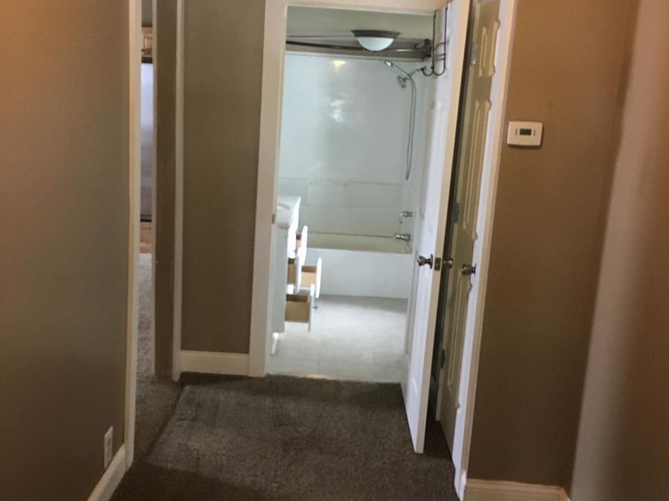 1st image of 523 Hanson St