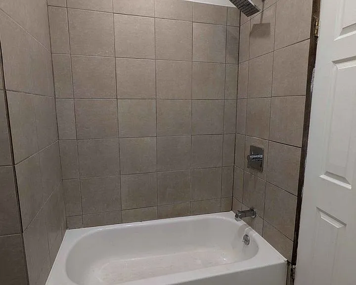1052 N Springfield Ave #2 — Photo 6