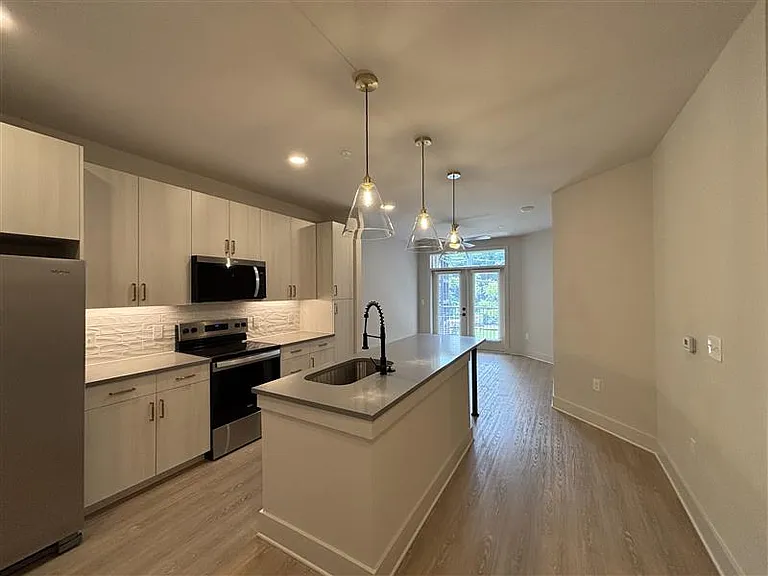 District on the Etowah Apartments — Photo 306