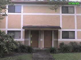 1st image of 229 Palm Cir E