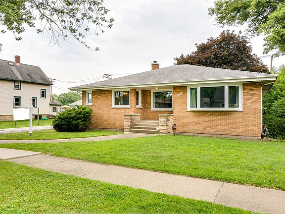 2nd image of 17044 Elm Lane Dr