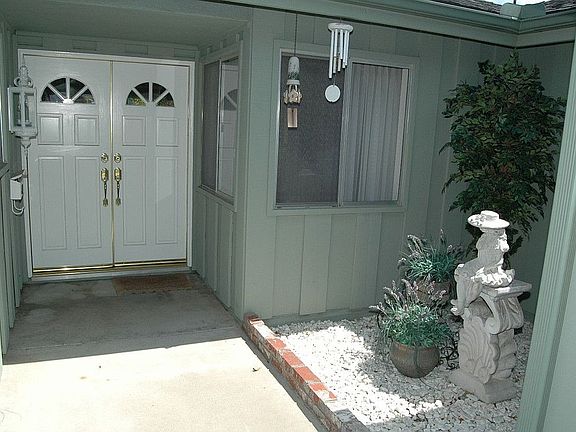 Zen-like Garden Entry