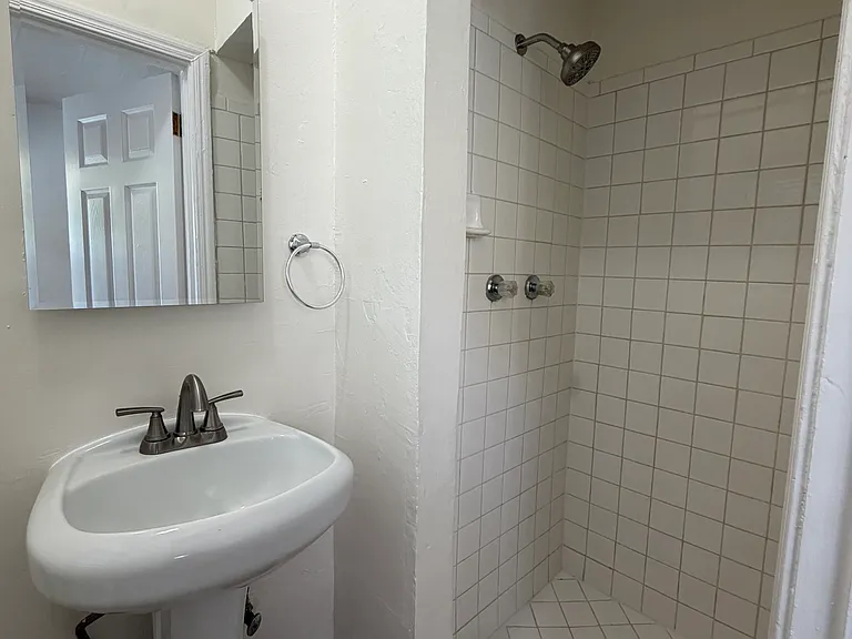 5636 La Mirada Ave #104 — Photo 7