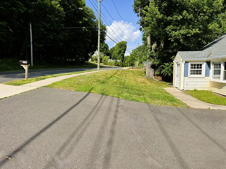 Front yard and side walk view