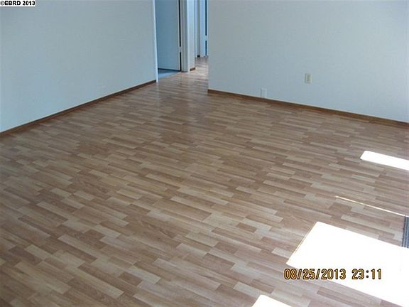 5th image of 2216 Westwood Ct