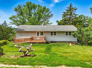 1690 330th St, Brighton, IA 52540