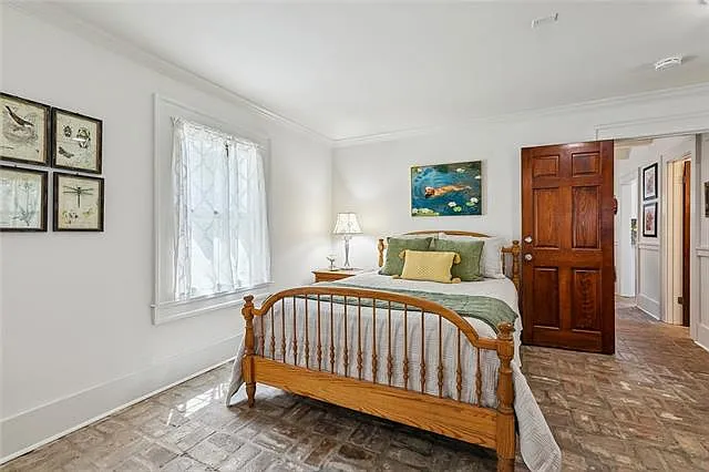 926 W 15th Ave — Photo 11