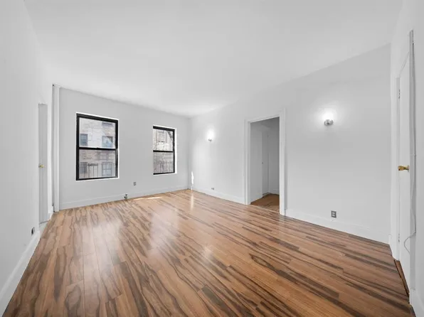 1001 Anderson Avenue image 2 of 17