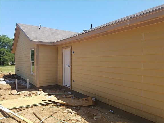 5th image of 2605 Christine Dr