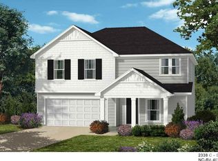 213 Willow Grove Ln, Fuquay Varina, NC 27526