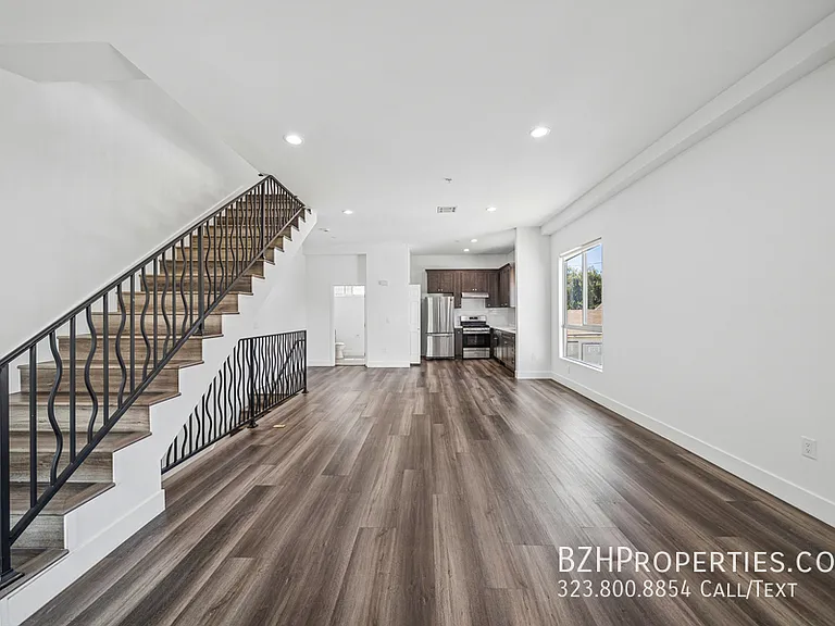 6006-6002 Klump Ave — Photo 38