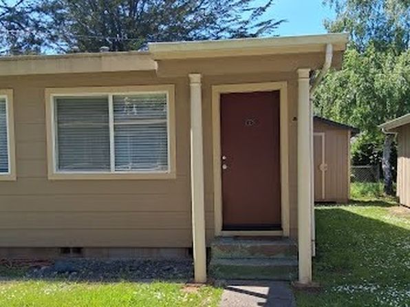 289 Monument Rd #25, Rio Dell, CA 95562