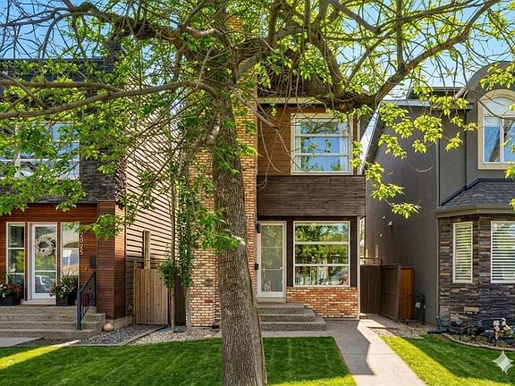 3rd image of 2027 N 42nd Ave SW