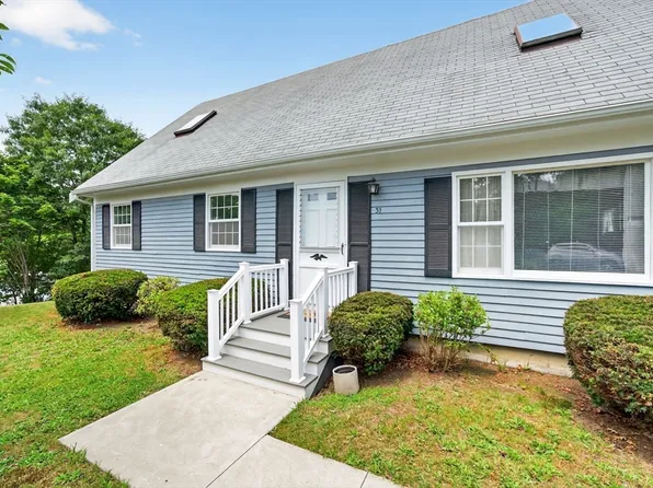 31 Charles L McCombs Blvd, New Bedford, MA 02745