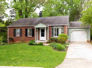 2205 Dominion Dr, Charlottesville, VA 22901