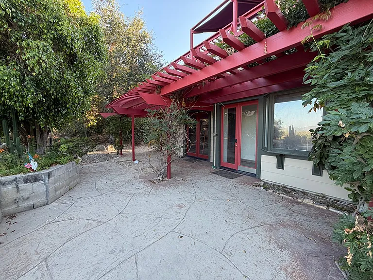 1012 Upper Los Berros Rd — Photo 3