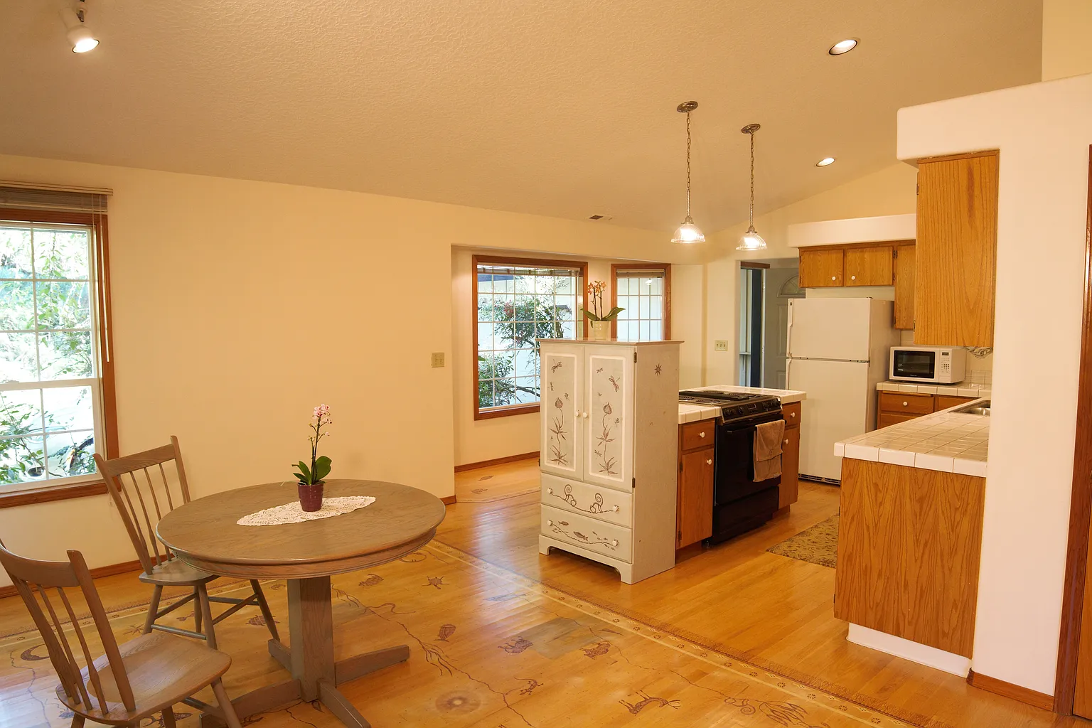 23000 NE Schauer Dr photo 1