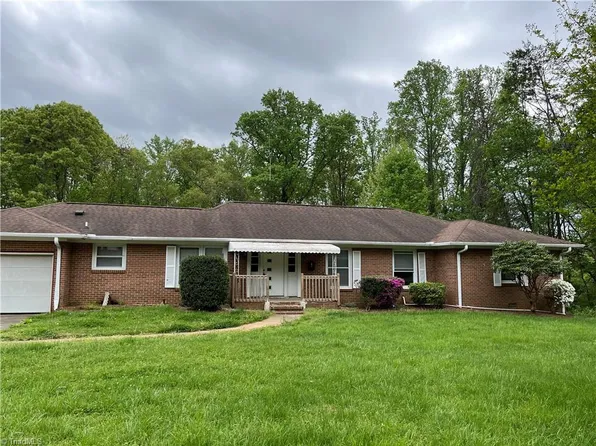 4790 Lennox Rd, Winston Salem, NC 27105
