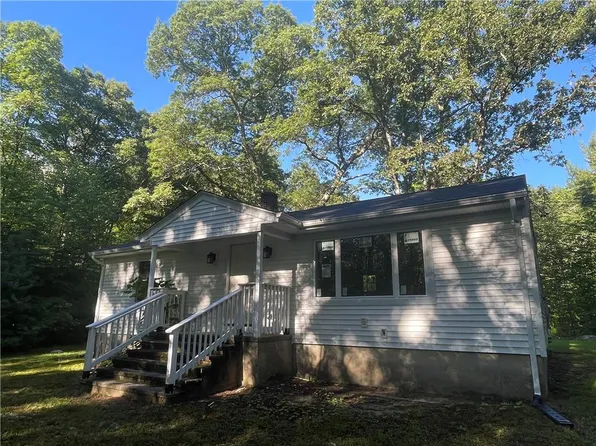 193 Steere Farm Rd, Burrillville, RI 02830