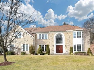 22 Winthrop Dr, Woodcliff Lake, NJ 07677