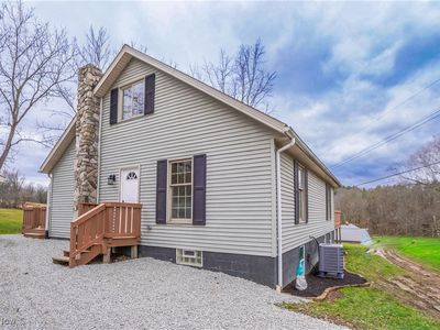 2622 Howenstine Dr SE, East Sparta, OH, 44626