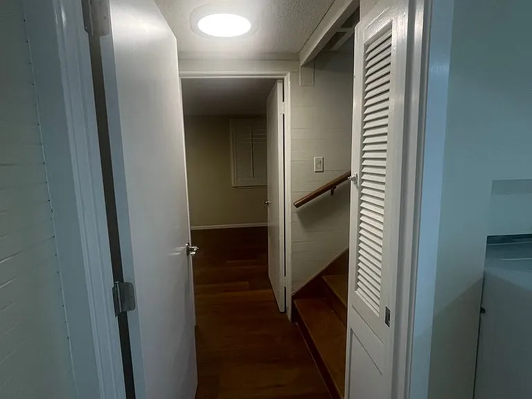 714 Ocean View Dr — Photo 5