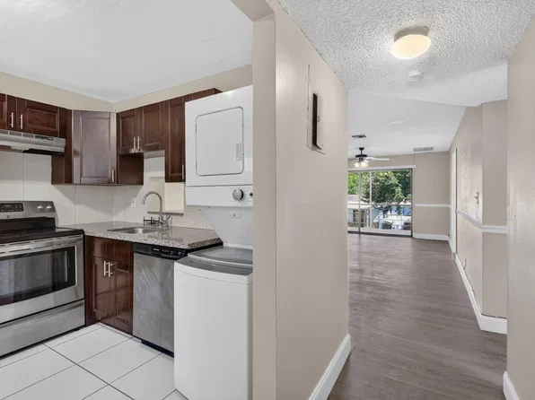 7830 NW 33RD Street #108, Davie, FL 33024
