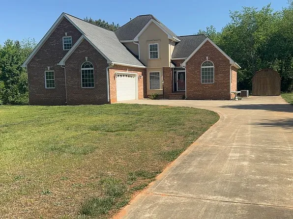 106 Woodfield Ln, Cherryville, NC 28021