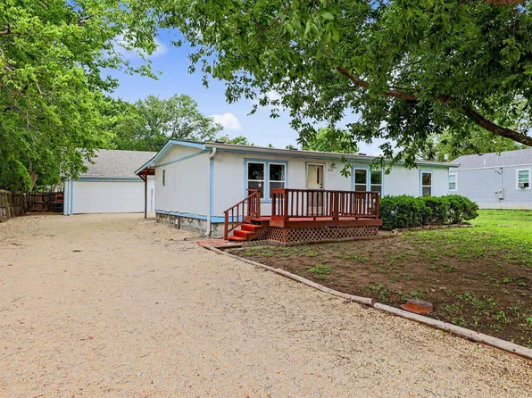 325 S Wichita St, Benton, KS 67017