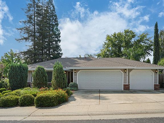 3rd image of 100 Medinah Ct