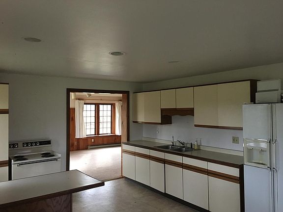 Open Kitchen and dining