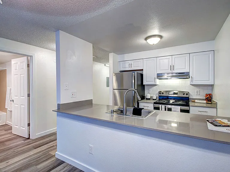 Greenlake Terrace Apartments — Photo 9