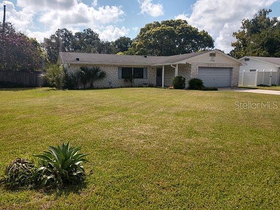 2nd image of 1329 Magdalene Ct W