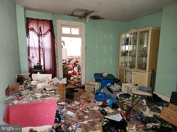 5th image of 306 S Franklintown Rd