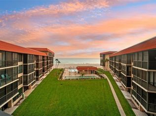 17580 Gulf Blvd APT 401, Redington Shores, FL 33708