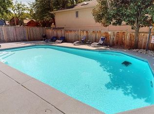 8230 W 99th St, Overland Park, KS 66212