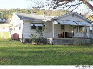 11 Caleb Dr, Candler, NC 28715