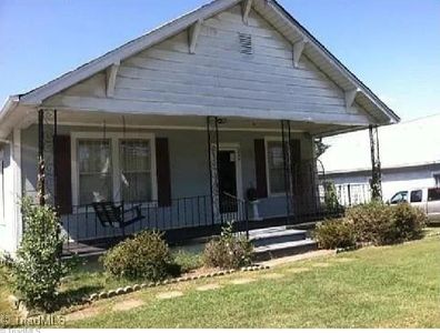 3936 Ogburn Ave, Winston Salem, NC, 27105