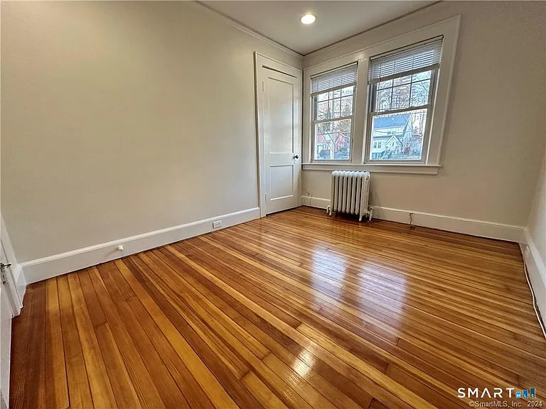 18 Cold Spring Rd — Photo 10