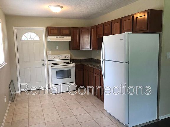 5th image of 100 Parkview Ln APT 109-P2