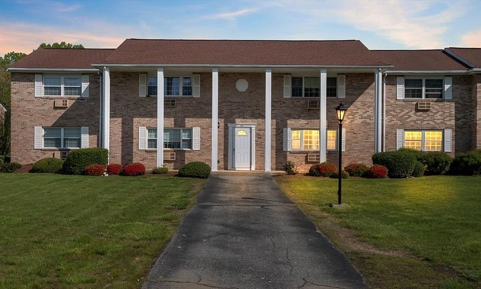 1st image of 30 Washington Park Dr #2