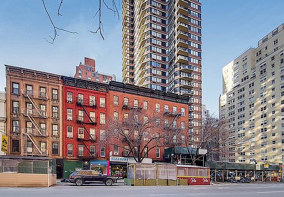 5th image of 1435 1st Ave #5RN