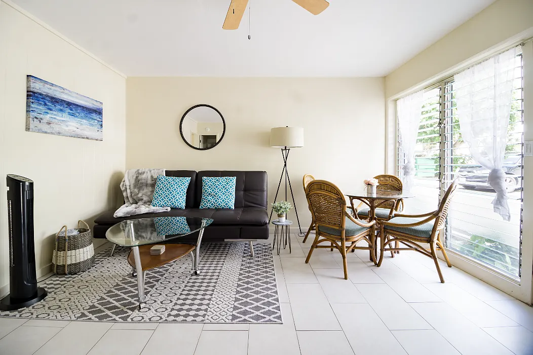2 bed, 550 sqft, $2,950 — Photo 2